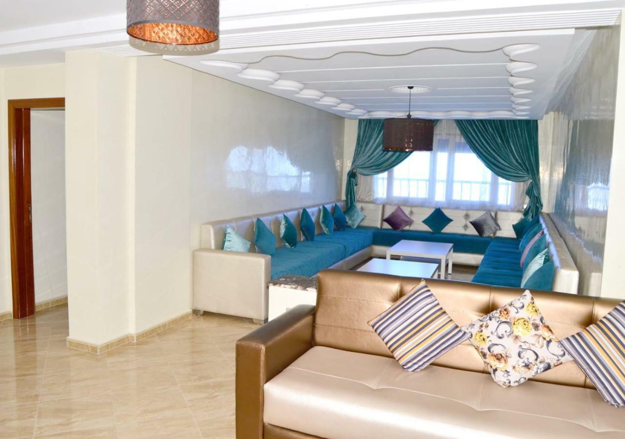 The Happy Lounge * Nador